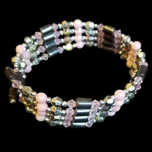 Magnetic!!! Beaded Bracelet in Pink and Silver